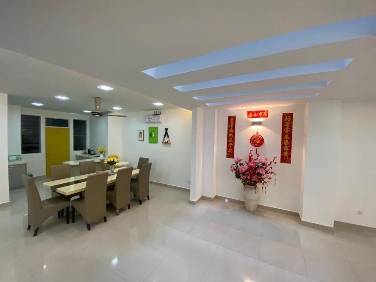Entire Residential Home•Jia Residences Bkt Serdang沙登温暖的家 Seri Kembangan Exterior photo