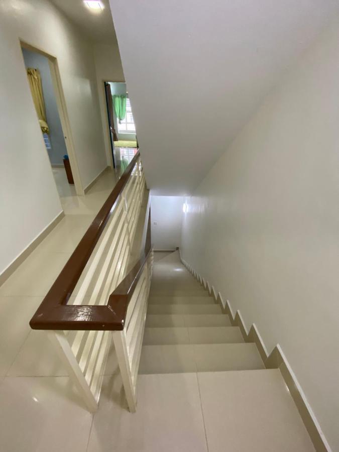 Entire Residential Home•Jia Residences Bkt Serdang沙登温暖的家 Seri Kembangan Exterior photo