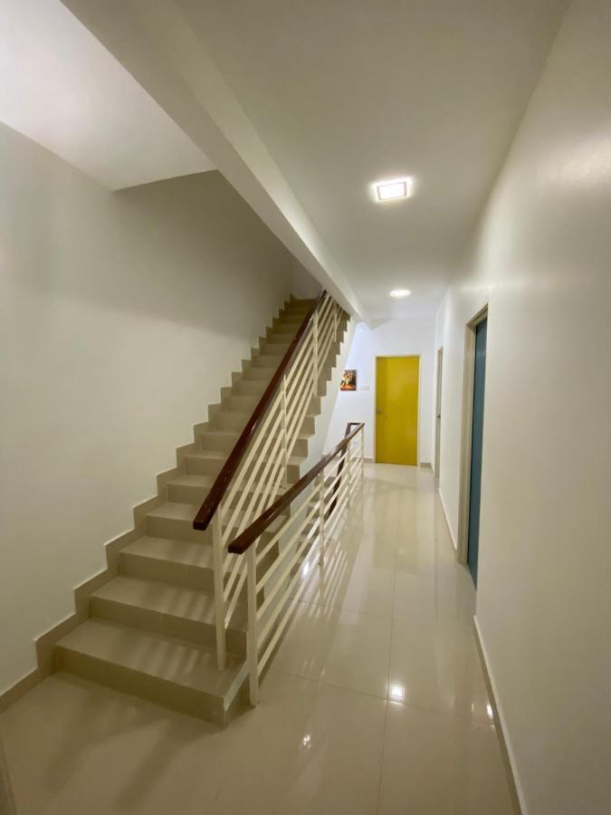 Entire Residential Home•Jia Residences Bkt Serdang沙登温暖的家 Seri Kembangan Exterior photo